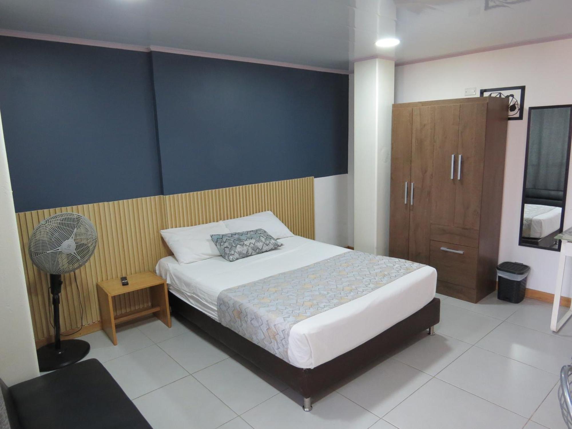 Hotel A & A Santa Alejandria Medellín Esterno foto