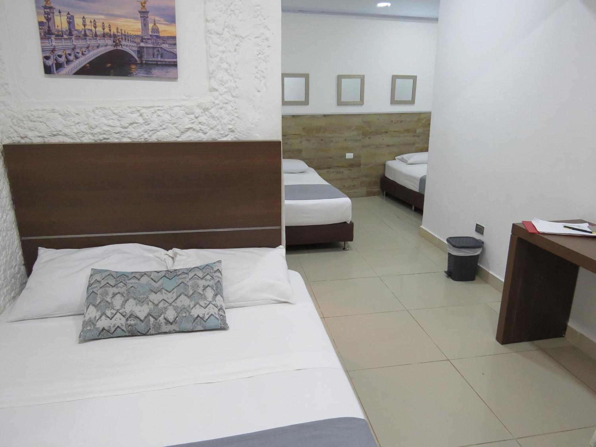 Hotel A & A Santa Alejandria Medellín Esterno foto