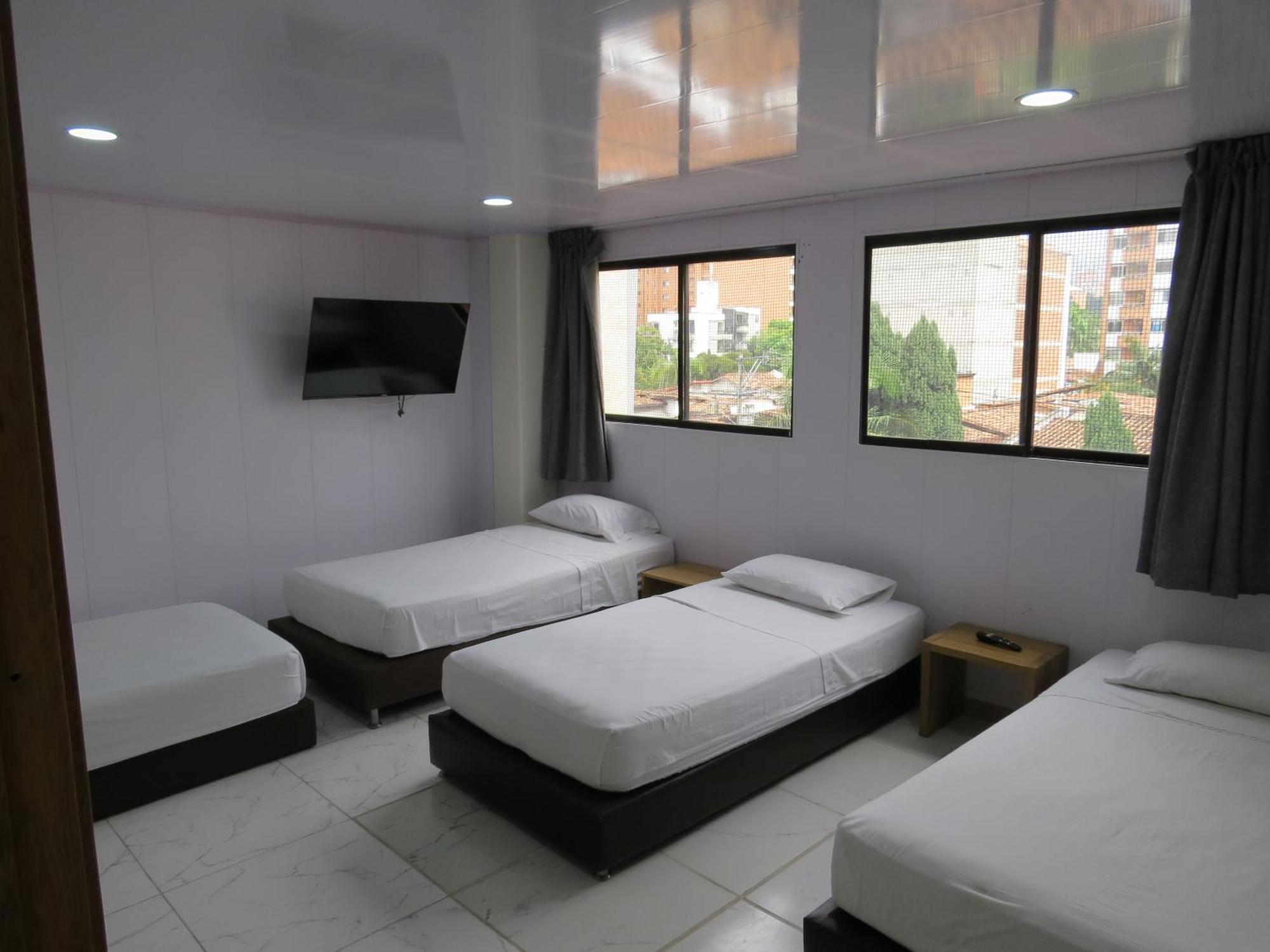 Hotel A & A Santa Alejandria Medellín Esterno foto