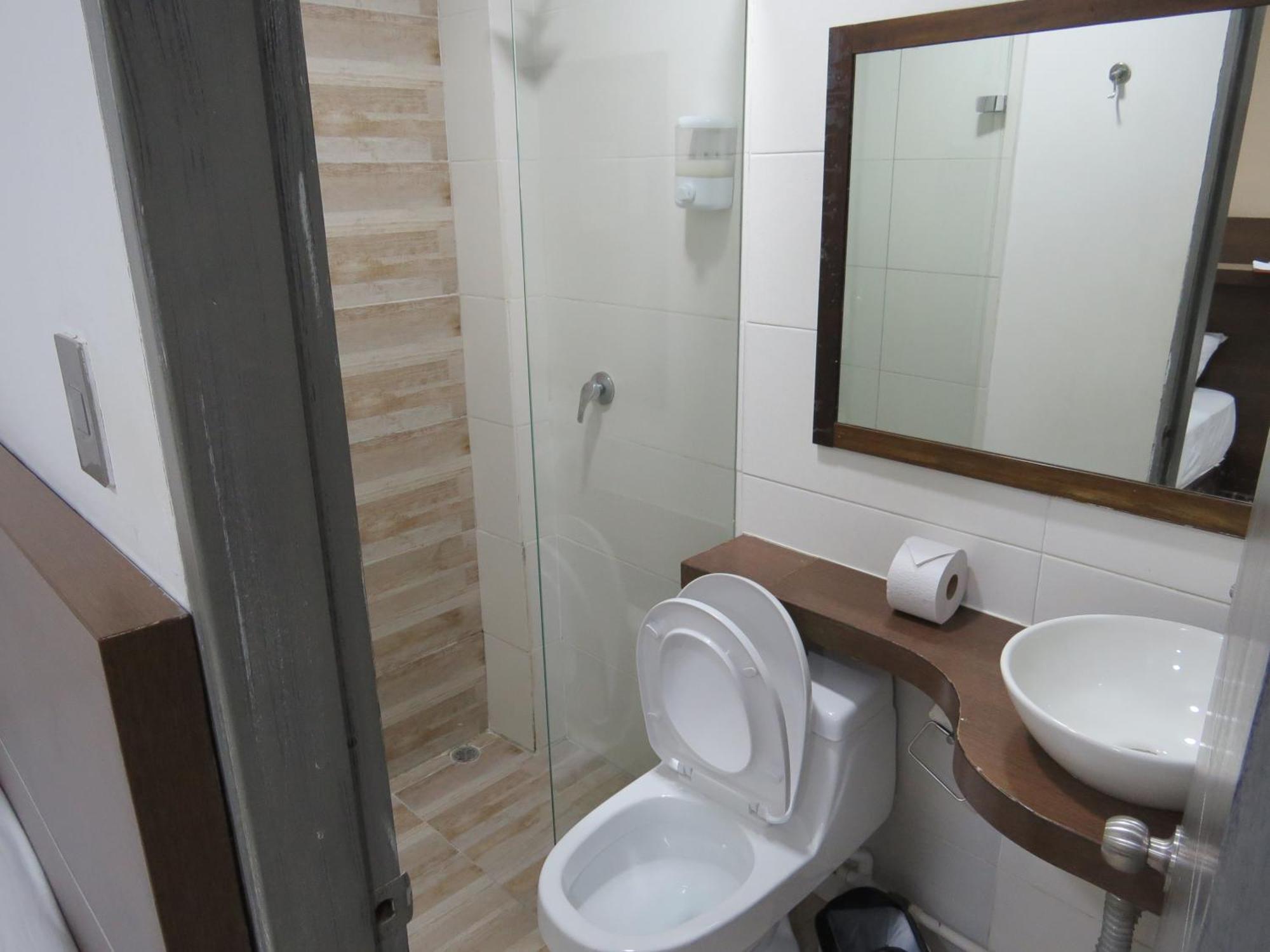 Hotel A & A Santa Alejandria Medellín Esterno foto