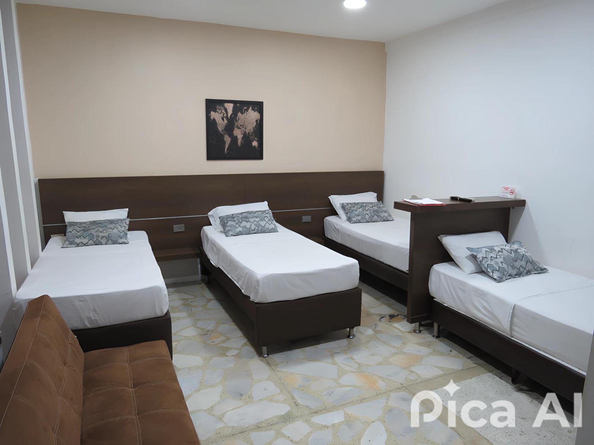 Hotel A & A Santa Alejandria Medellín Esterno foto